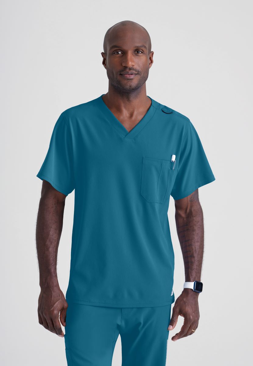 SKECHERS MALE STRUCTURE V-NECK TOP | Bahama