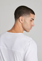 SKECHERS MALE STRUCTURE V-NECK TOP | WHITE